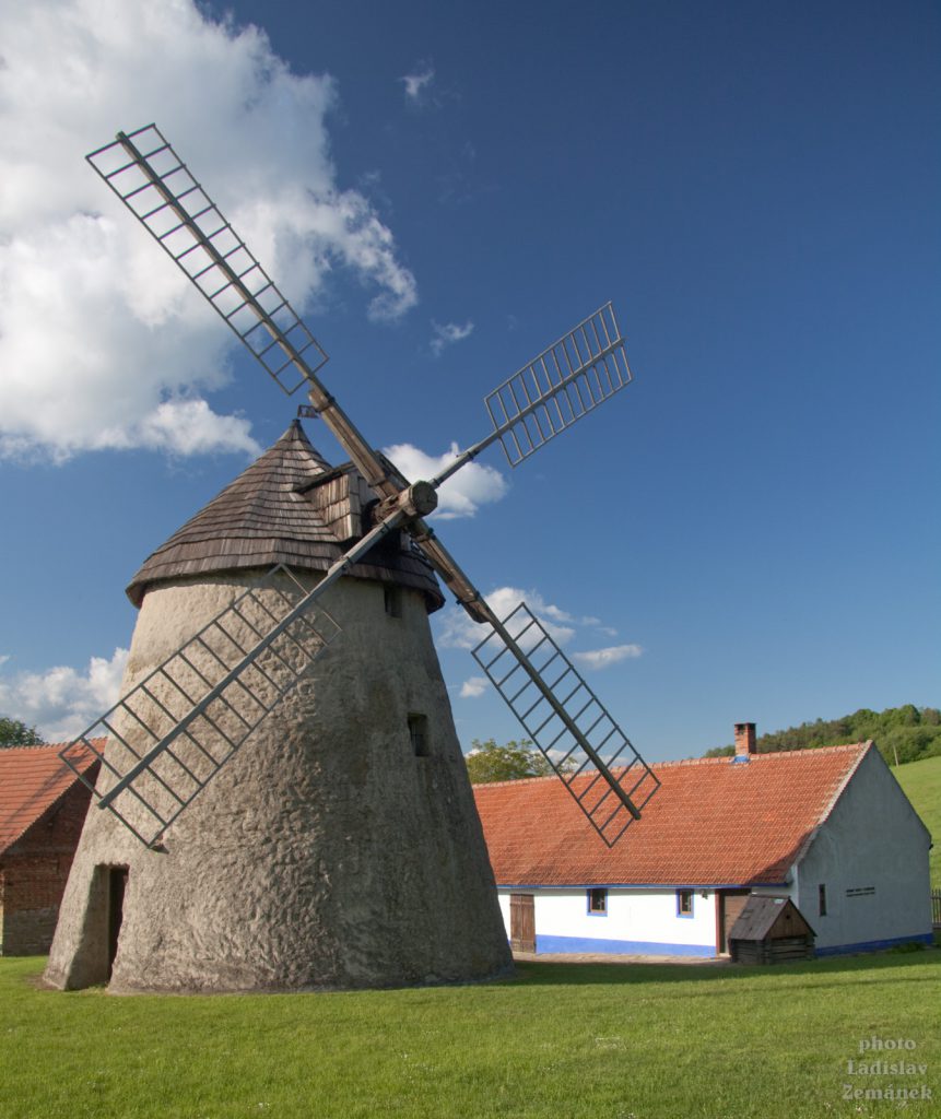 Větrný mlýn Kuželov