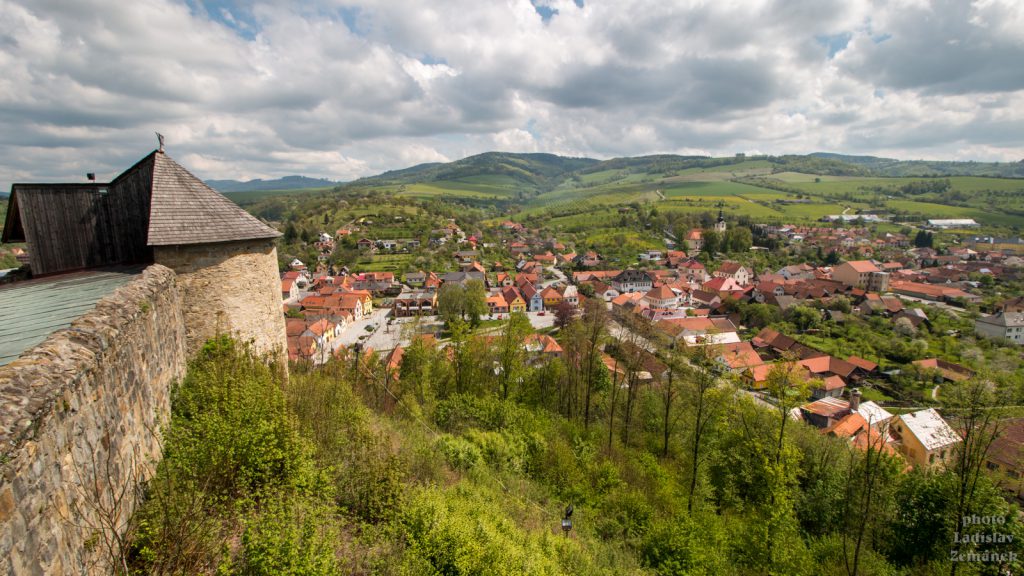 Výhled z hradu Brumov