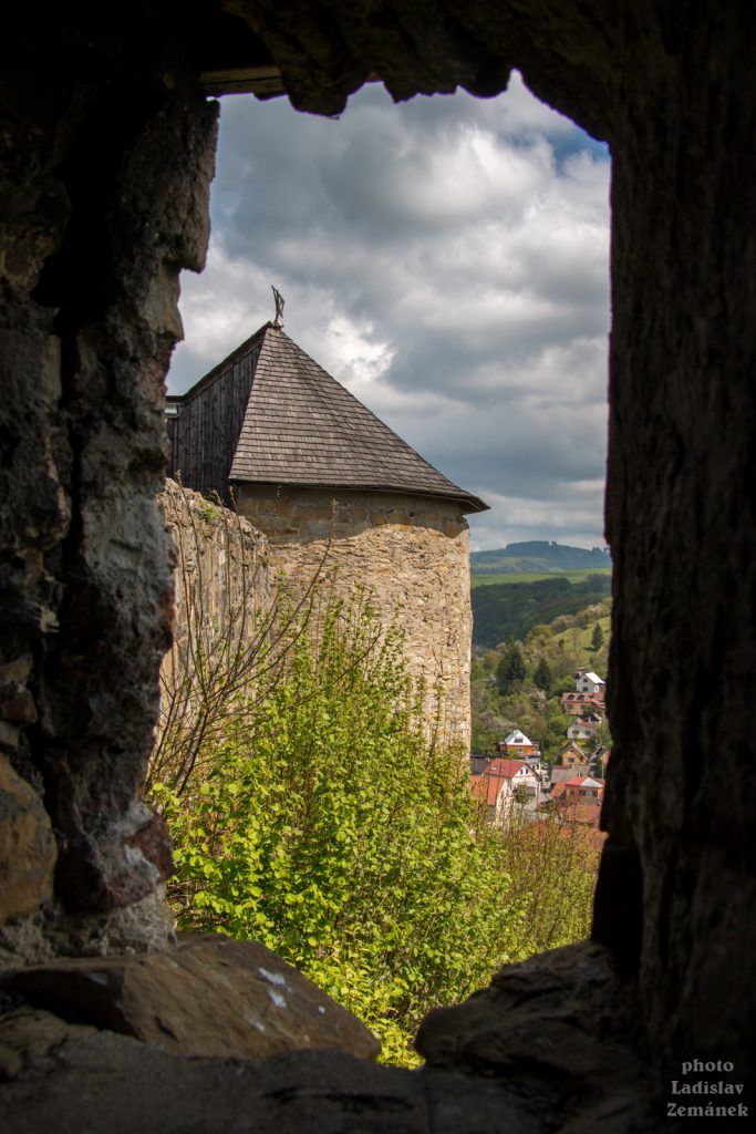 Výhled z hradu Brumov