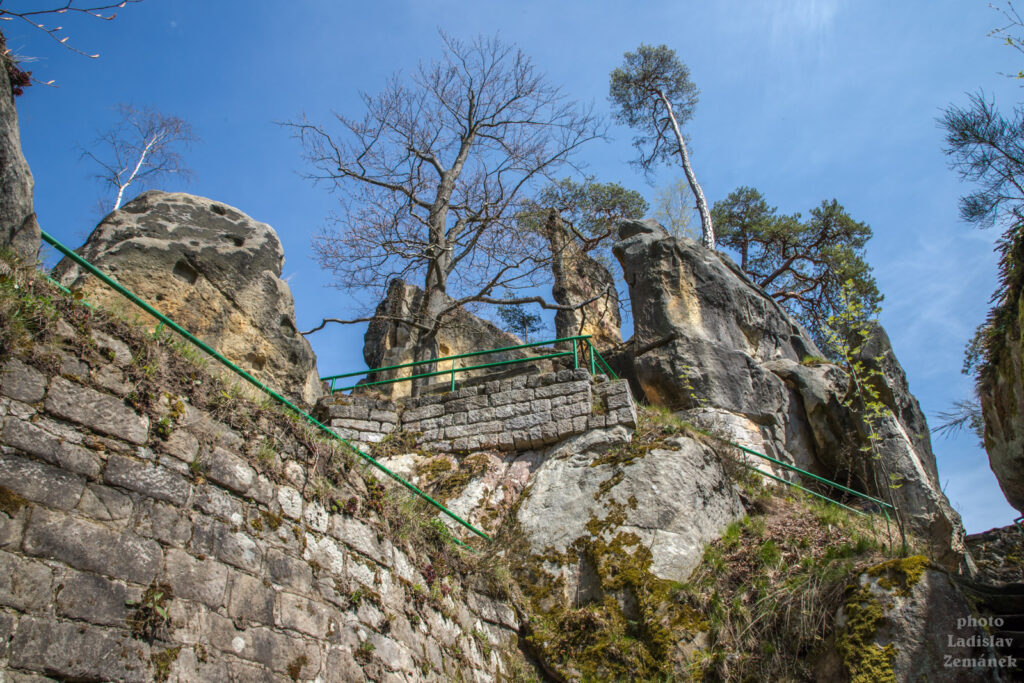 Český ráj - skalní hrad Vranov - Pantheon