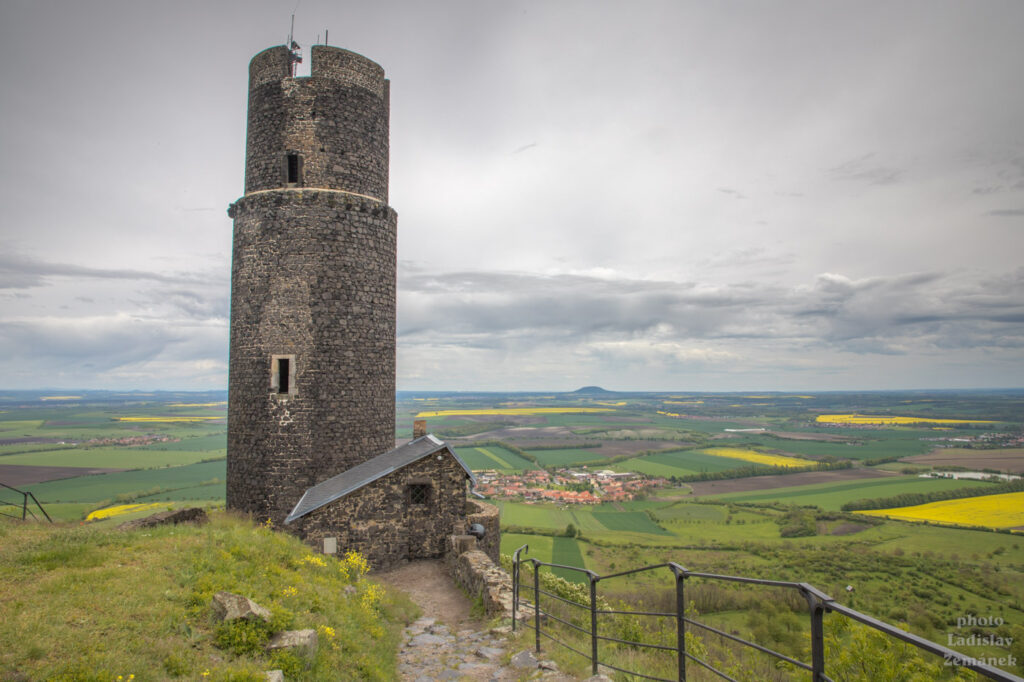 hrad hazmburk - černá věž