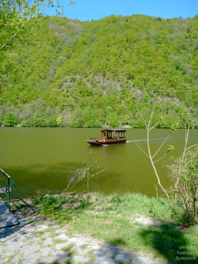 přívoz na Dunaji