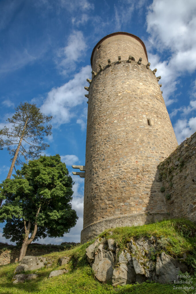 Hrad Zvíkov - věž Hláska