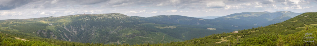 Panorama Krkonoš od Zlatého návrší