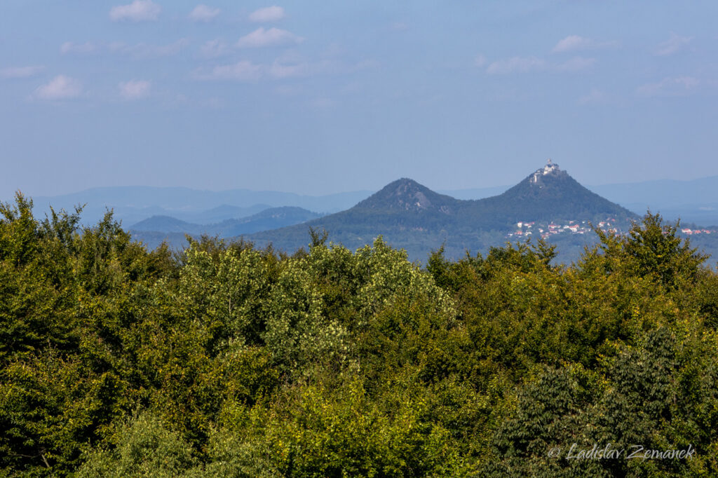 Kokořínsko - výhled z Vrátenské hory - Bezděz